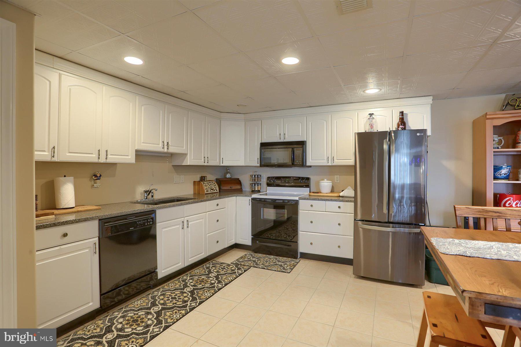 RIVER BEND - Residential