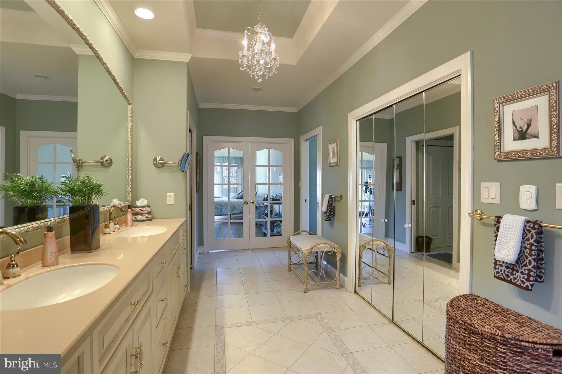 RIVER BEND - Residential