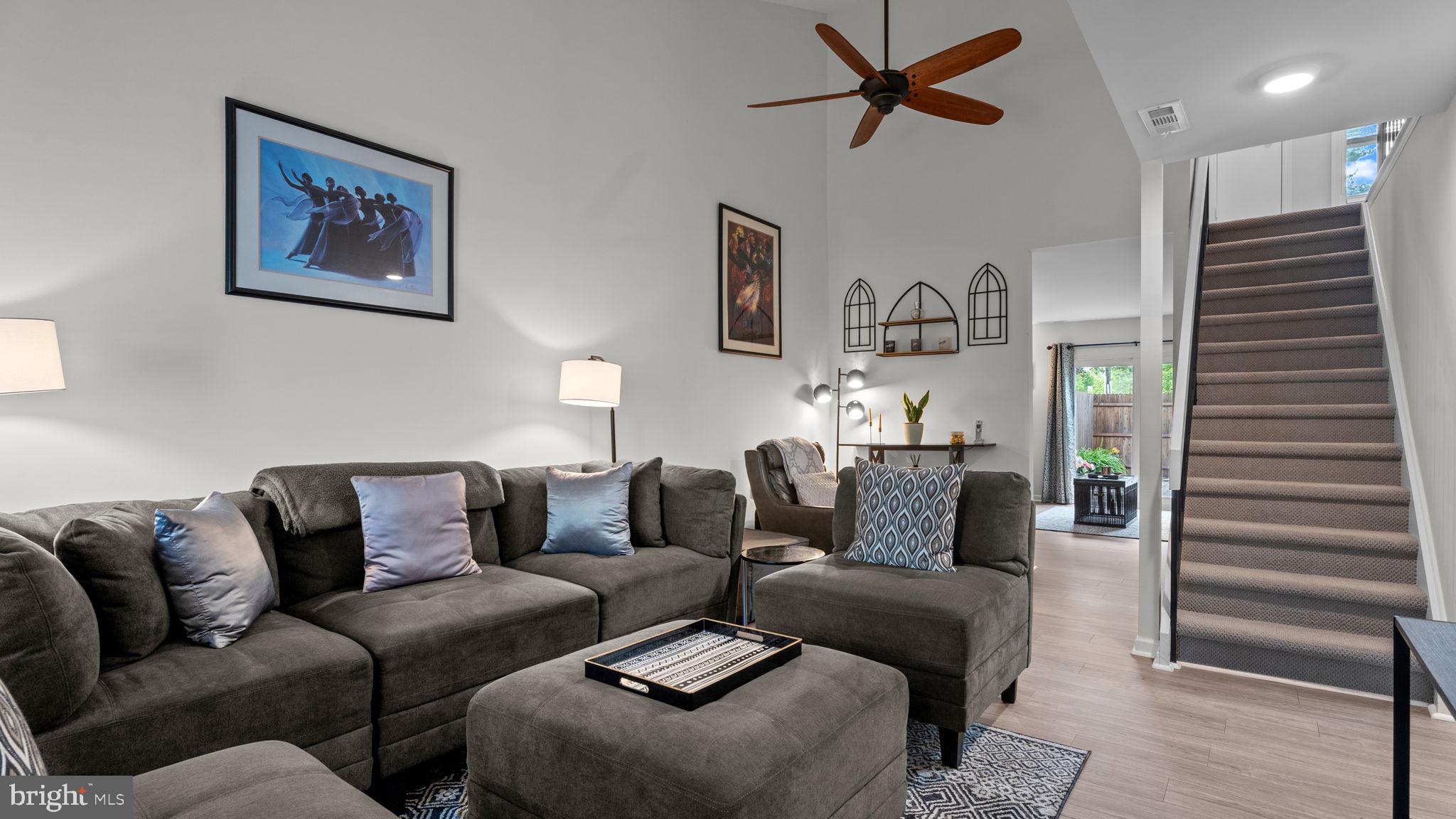 292 MARBLE COURT