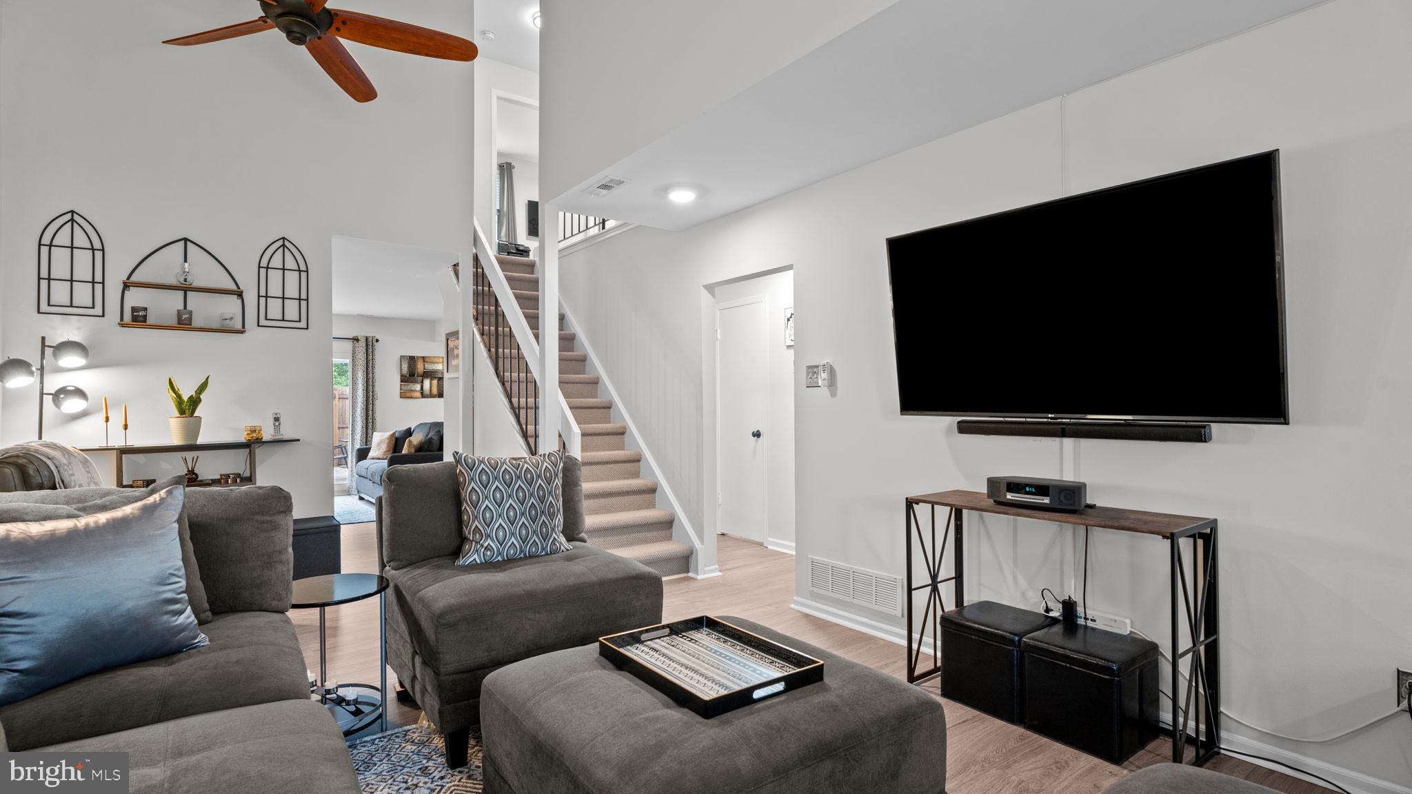 292 MARBLE COURT