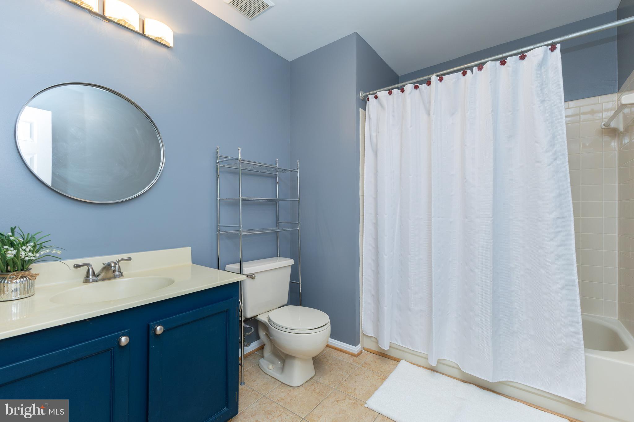 CLIFTON TOWNES - Residential Lease