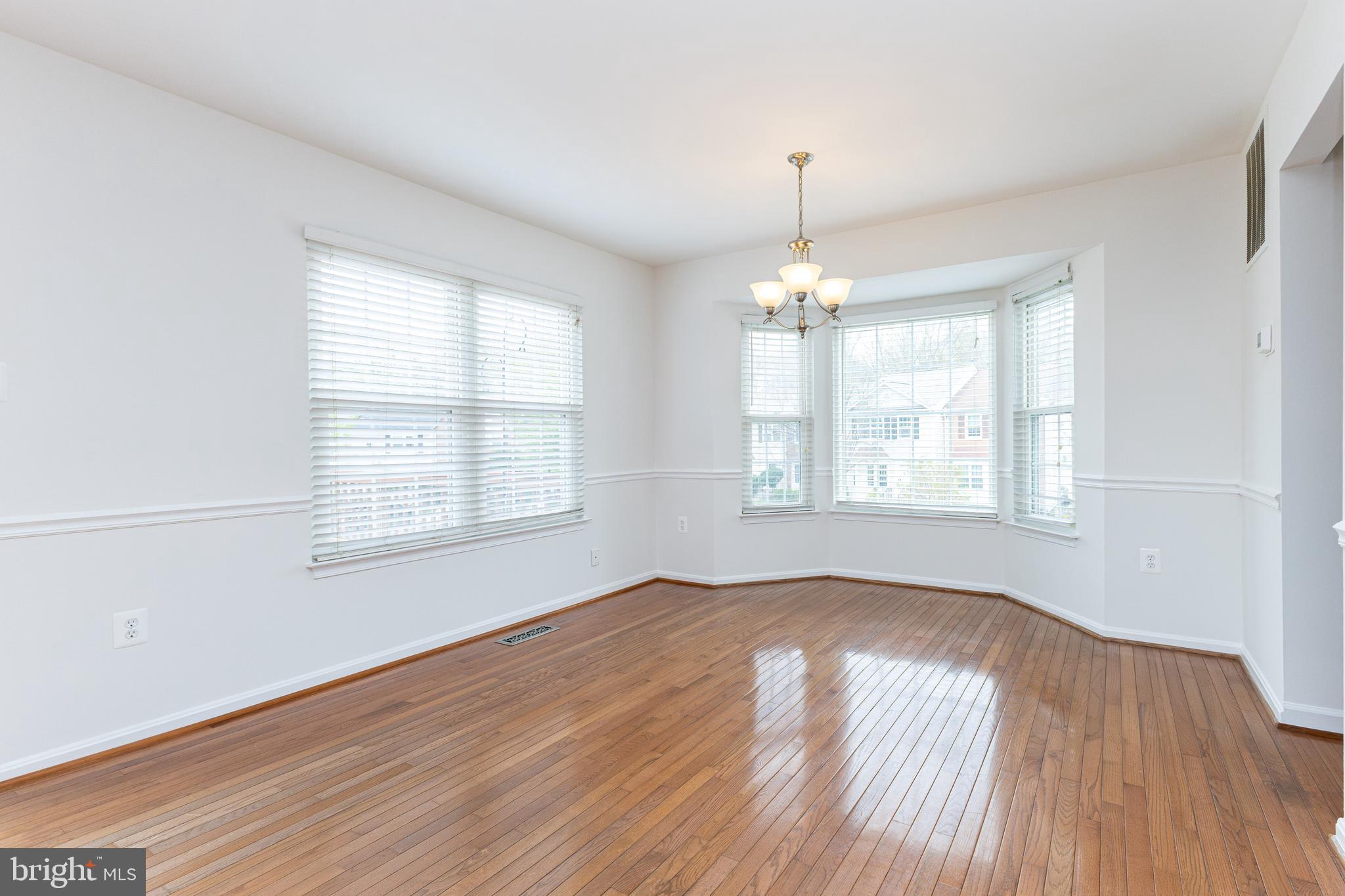 CLIFTON TOWNES - Residential Lease