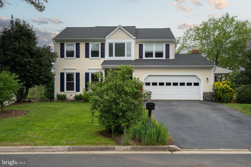 HUGE PRICE REDUCTION!!! PRICED TO SELL FAST!! CHECKOUT THIS BEAUTIFULLY UPDATED 4 HUGE BEDROOM WITH 3.5  BATHROOM HOME IN ONE OF THE MOST SOUGHT AFTER NEIGHBOHOODS! UPDATED SPACIOUS MASTER BATHROOM! NEW HALF BATH, NEW HARDWOOD FLOORS! FRESH NEW PAINT! UPDATED KITCHEN CABINETS & COUNTER TOPS! 5 YEAR OLD ROOF & HVAC SYSTEM! 7 YEAR OLD WATER HEATER! ENJOY THE SPACIOUS BACKYARD WITH A PATIO AREA TO ENTERTAIN! FENCED BACKYARD AND A SPACIOUS RECREATION ROOM IN THE BASEMENT! BASEMENT HAS A HUGE BEDROOM WITH A HUGE WALKIN CLOSET & A FULL BATHROOM! CALL TO SCHEDULE A PRIVATE TOUR TODAY!