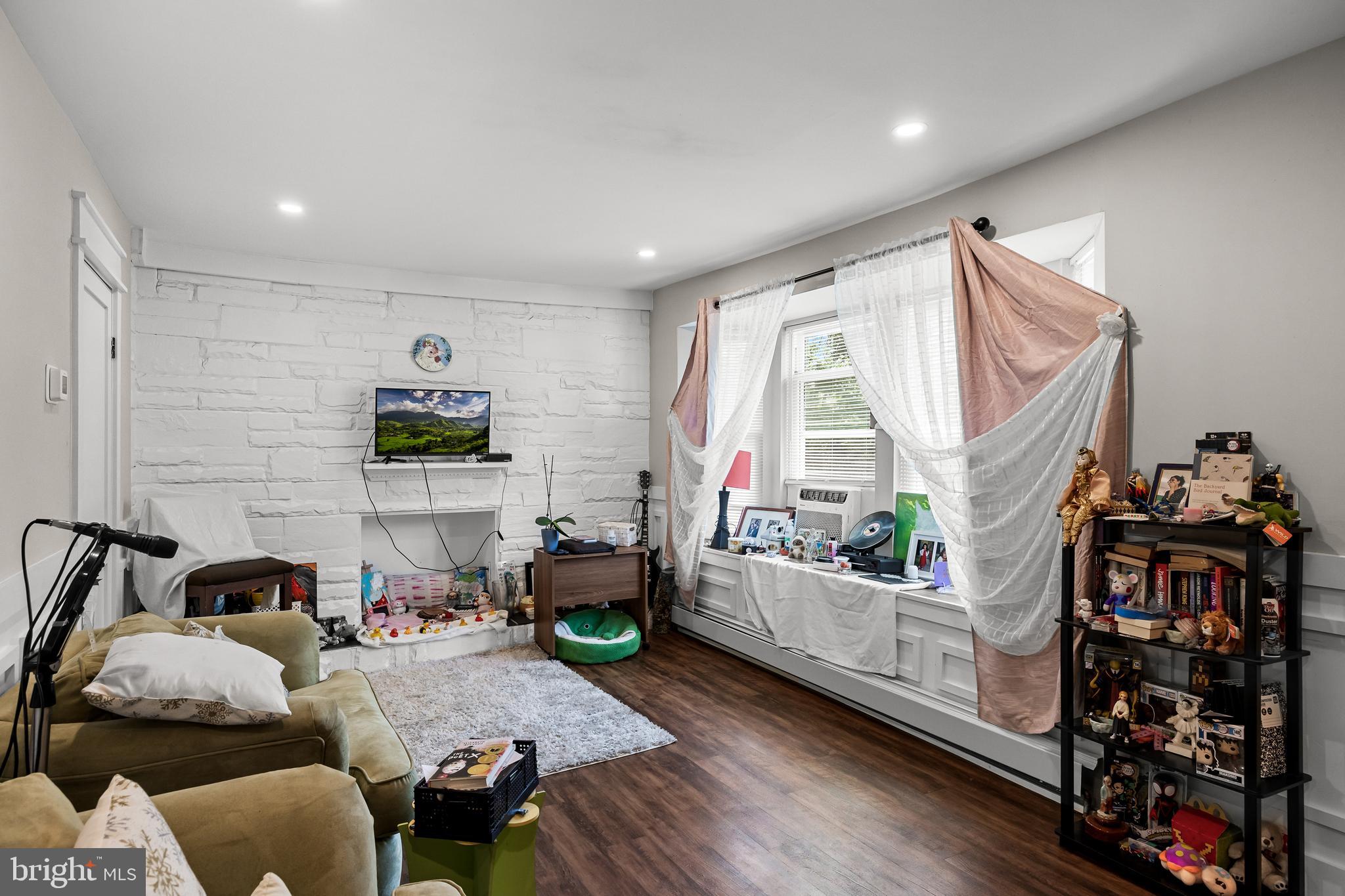 134 W SOMERDALE ROAD