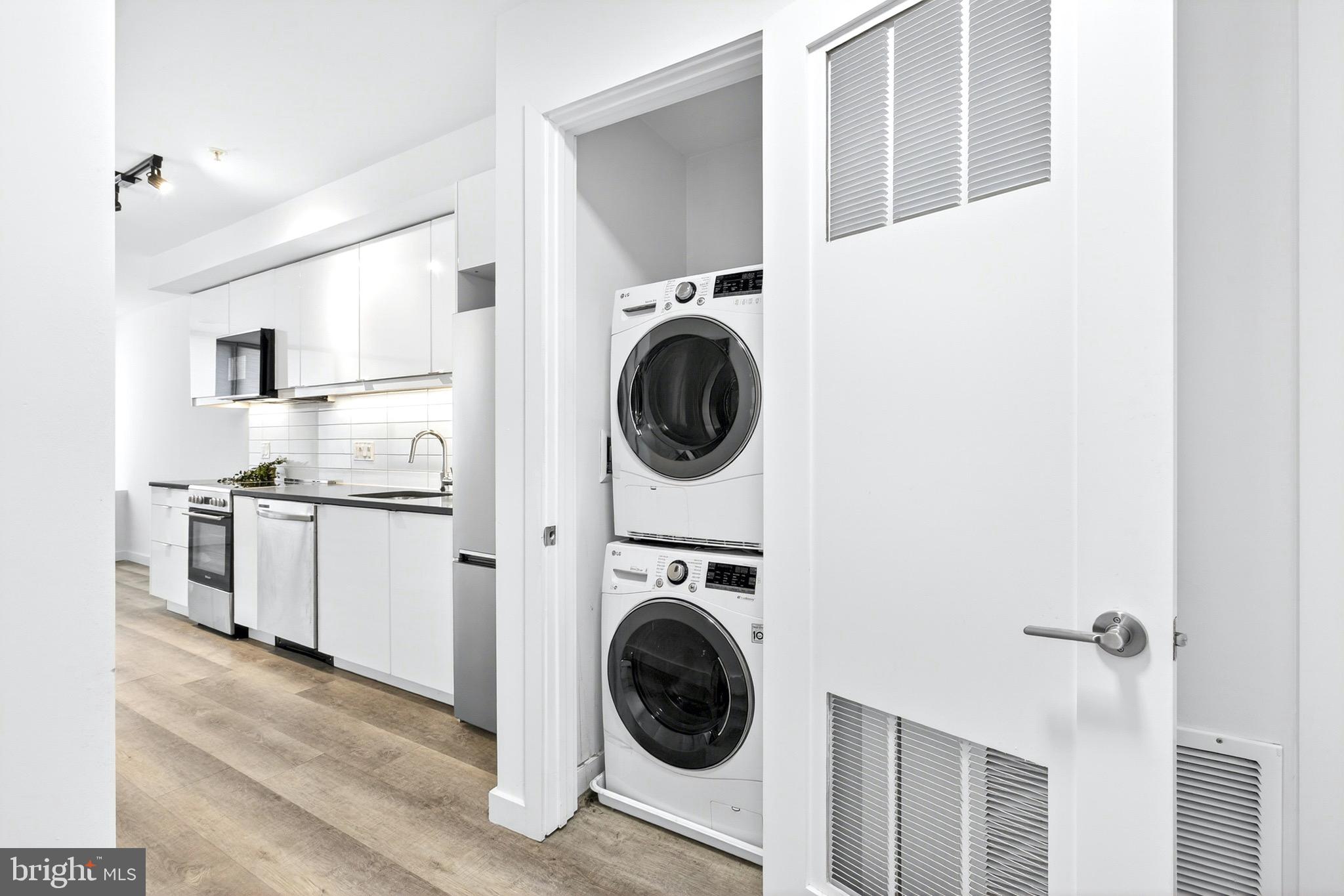 DOWNTOWN SILVER SPRING - Residential
