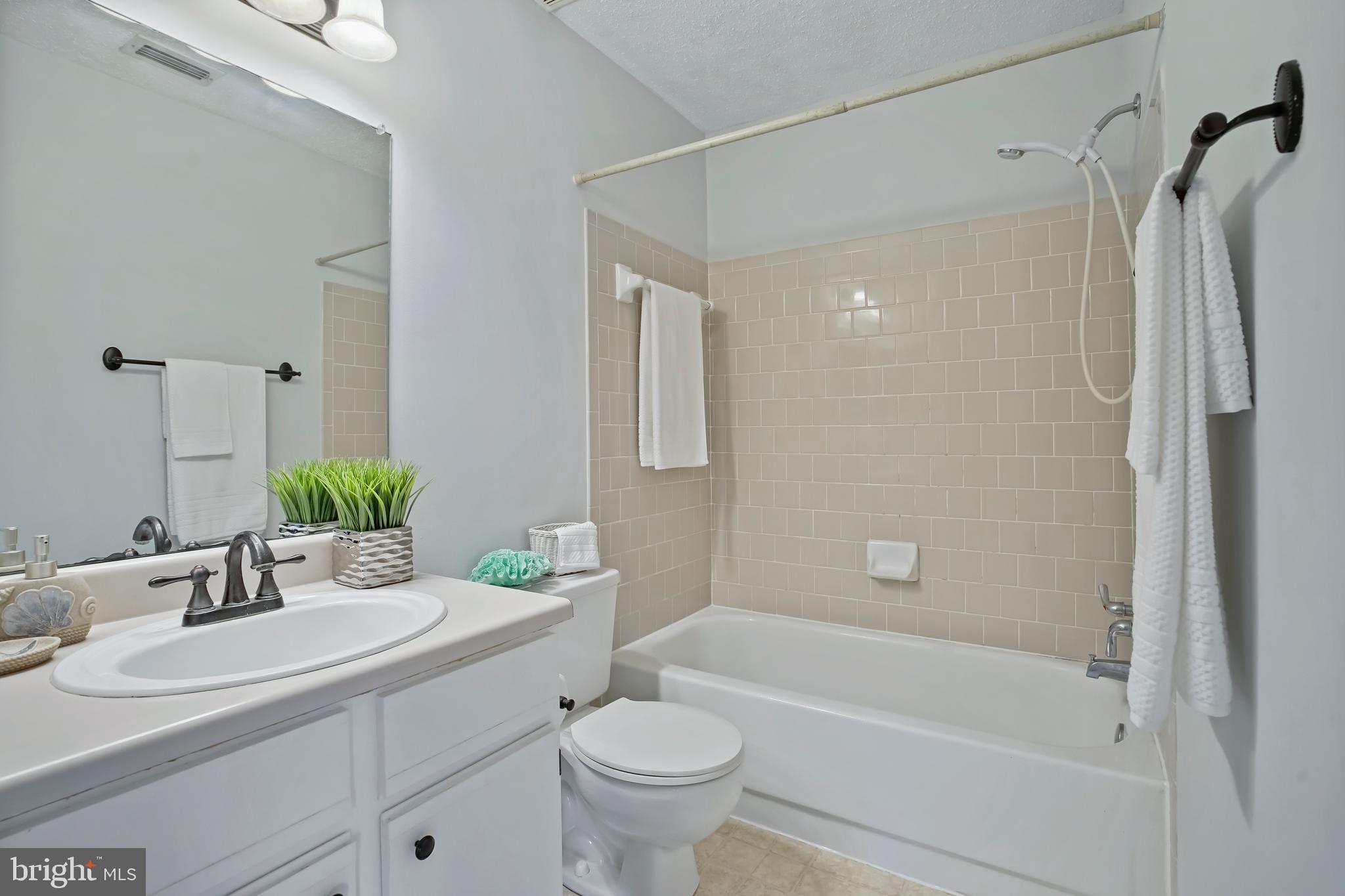 ASHBURN FARM - Residential