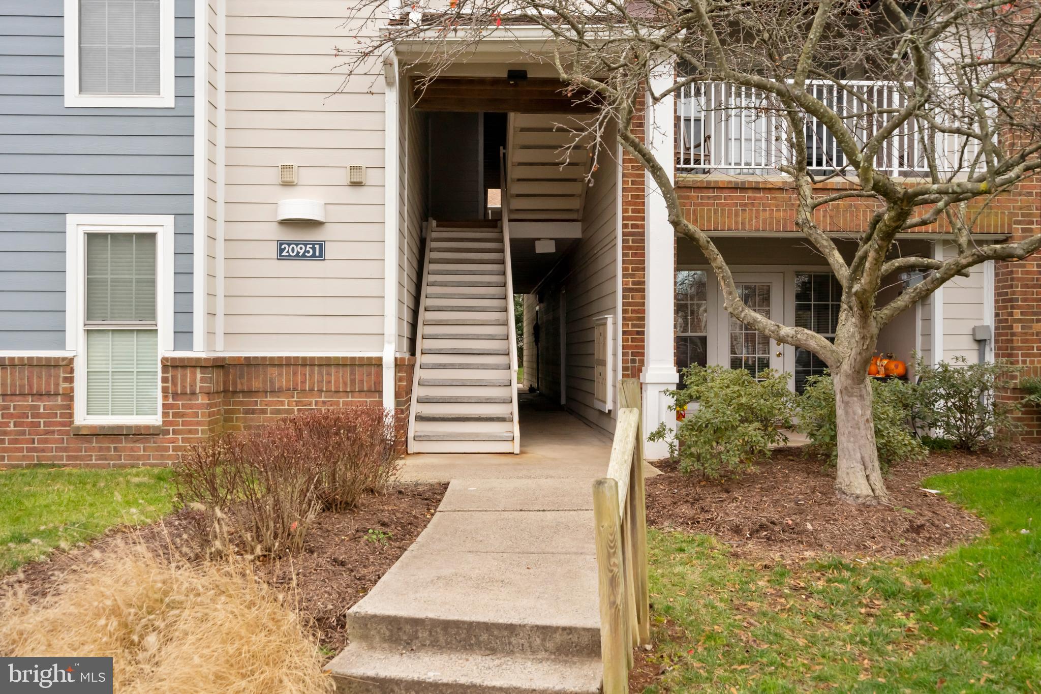 ASHBURN FARM - Residential