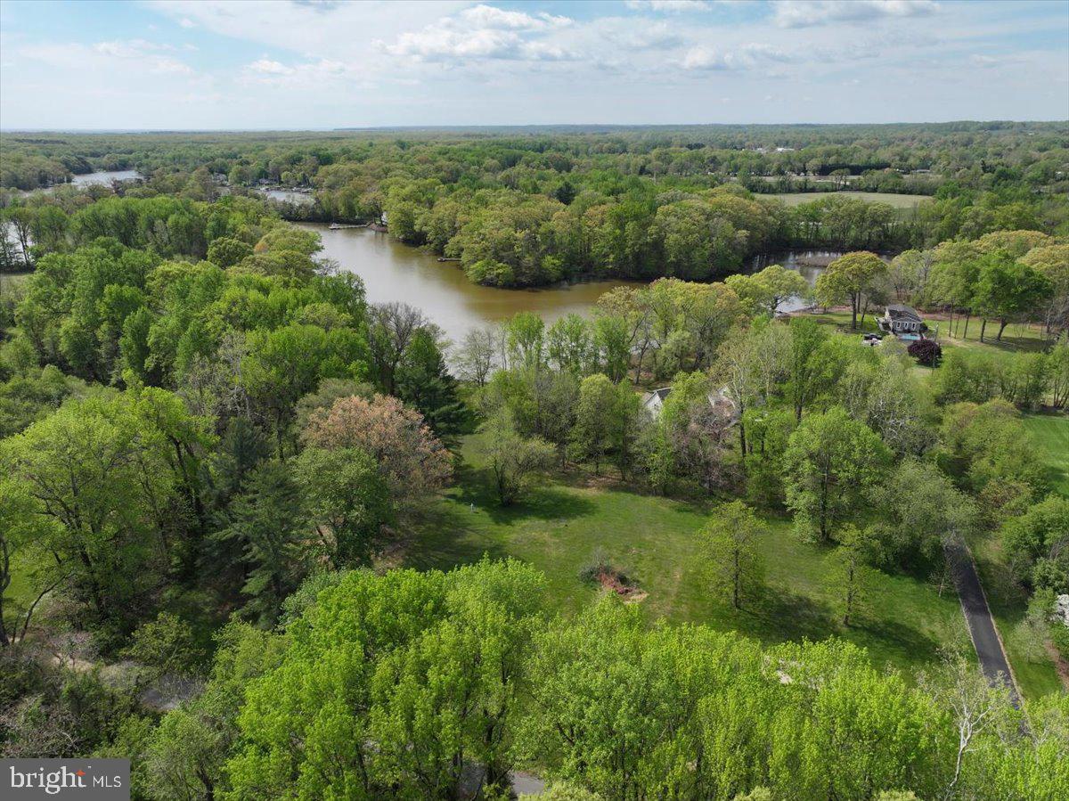 WEST RIVER - Land