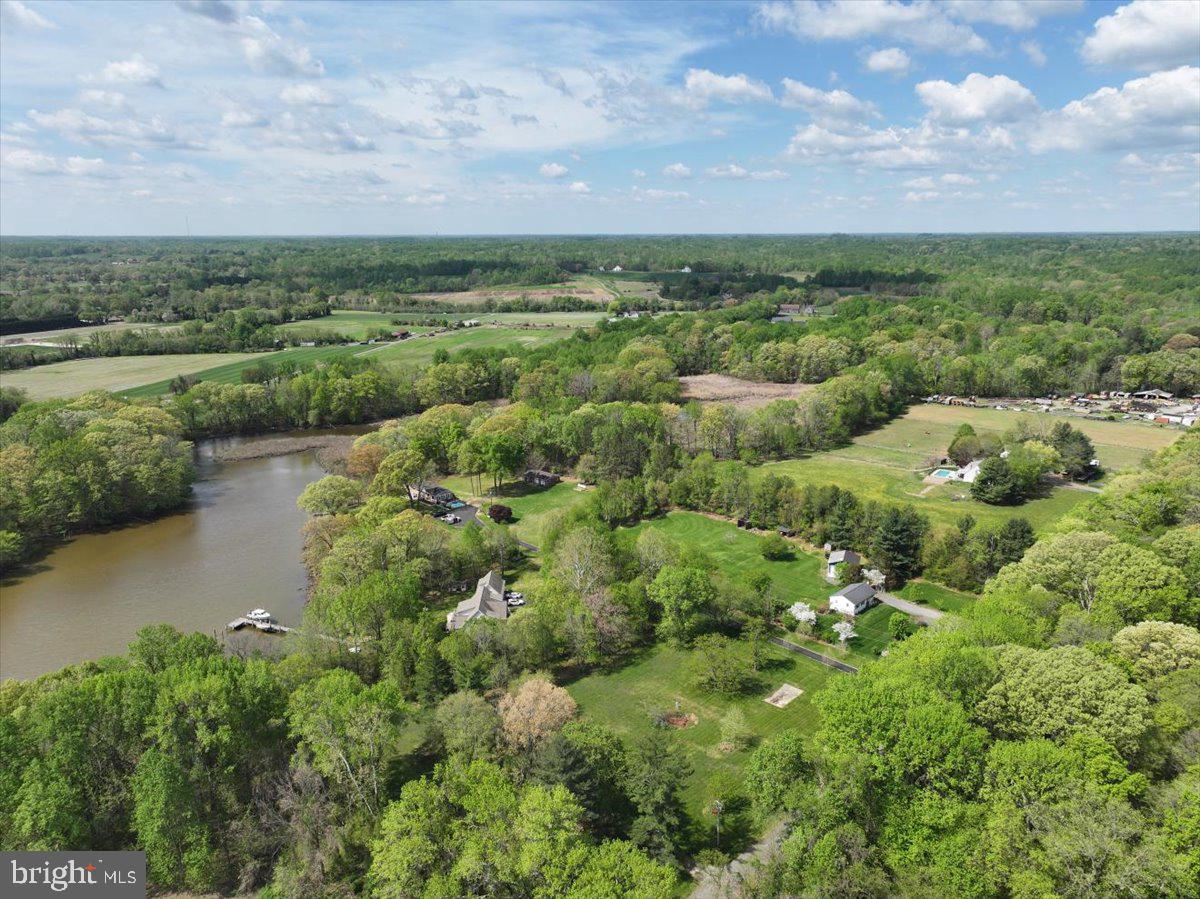 WEST RIVER - Land