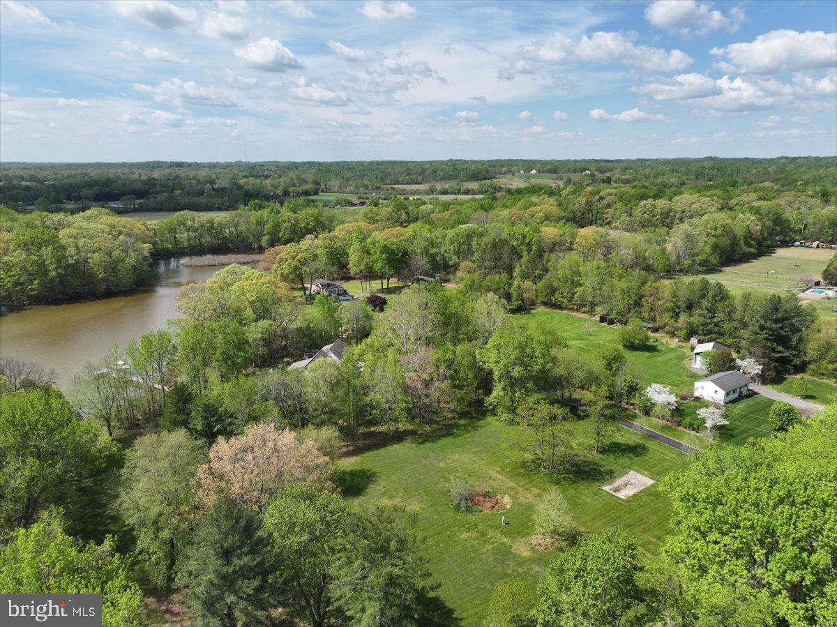 WEST RIVER - Land