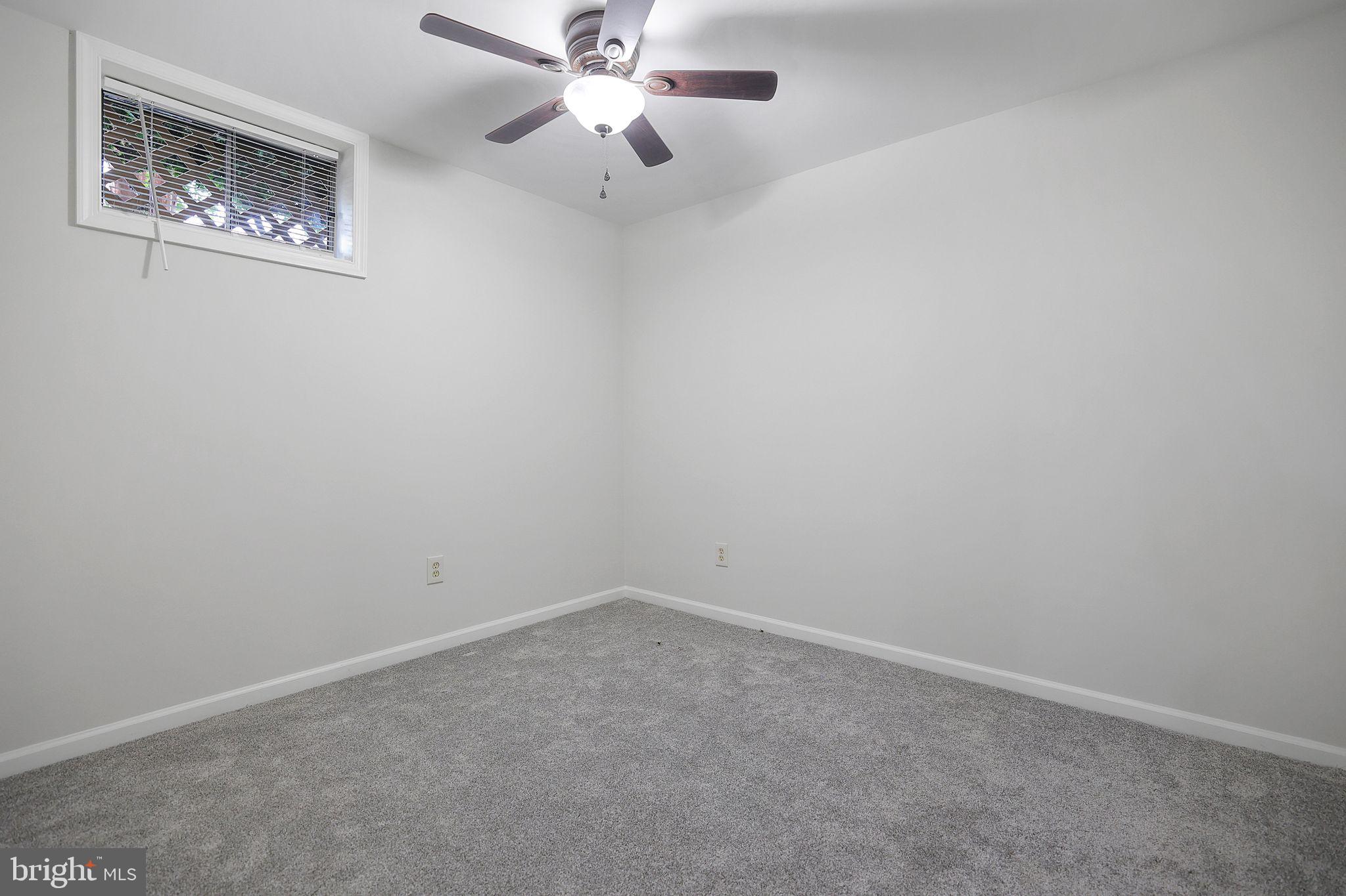 SARATOGA TOWNHOUSES - Residential