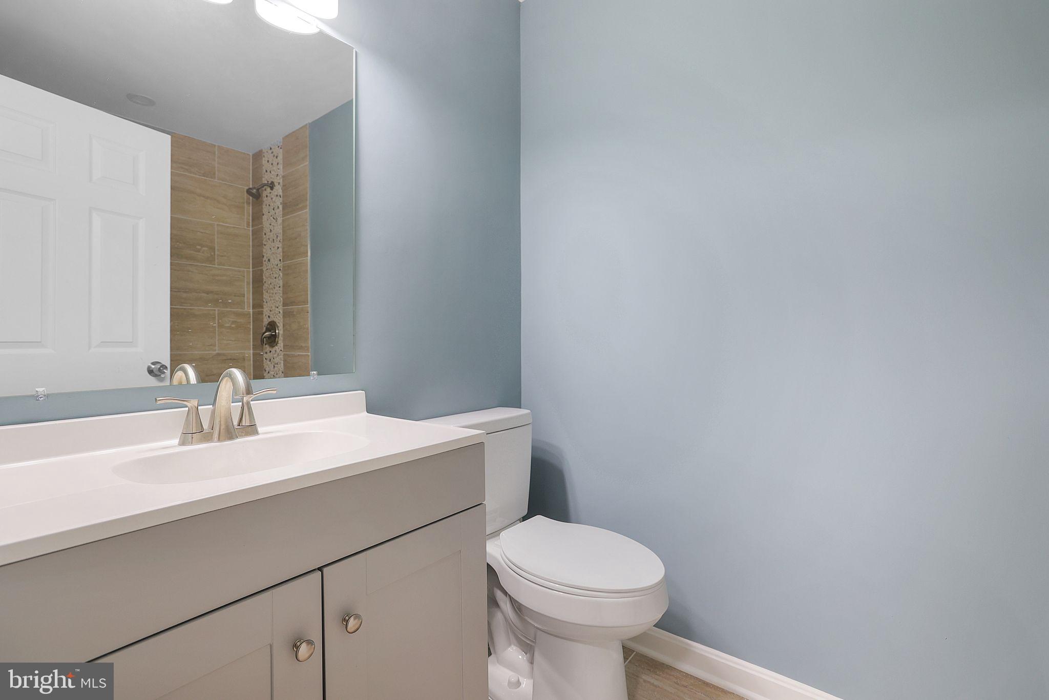 SARATOGA TOWNHOUSES - Residential