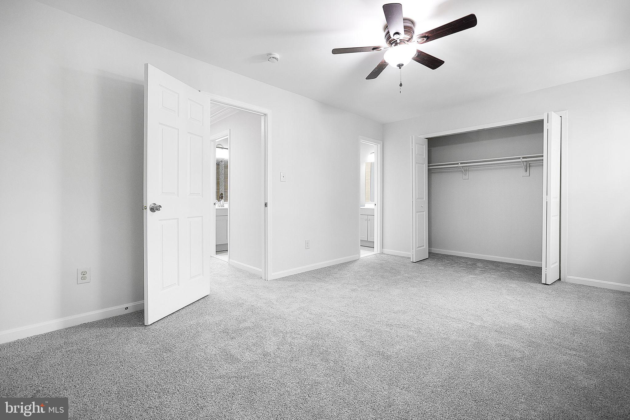 SARATOGA TOWNHOUSES - Residential