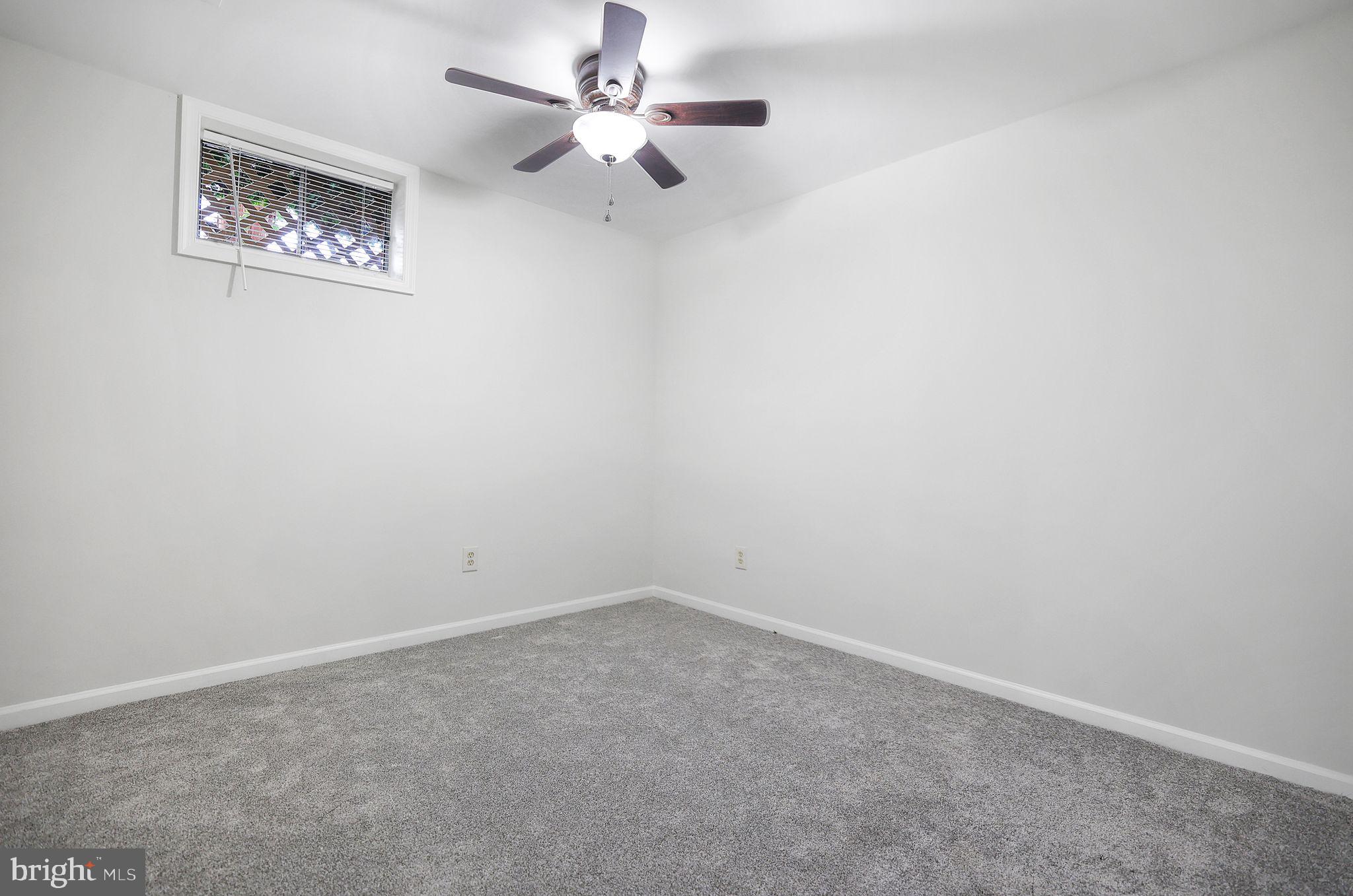 SARATOGA TOWNHOUSES - Residential