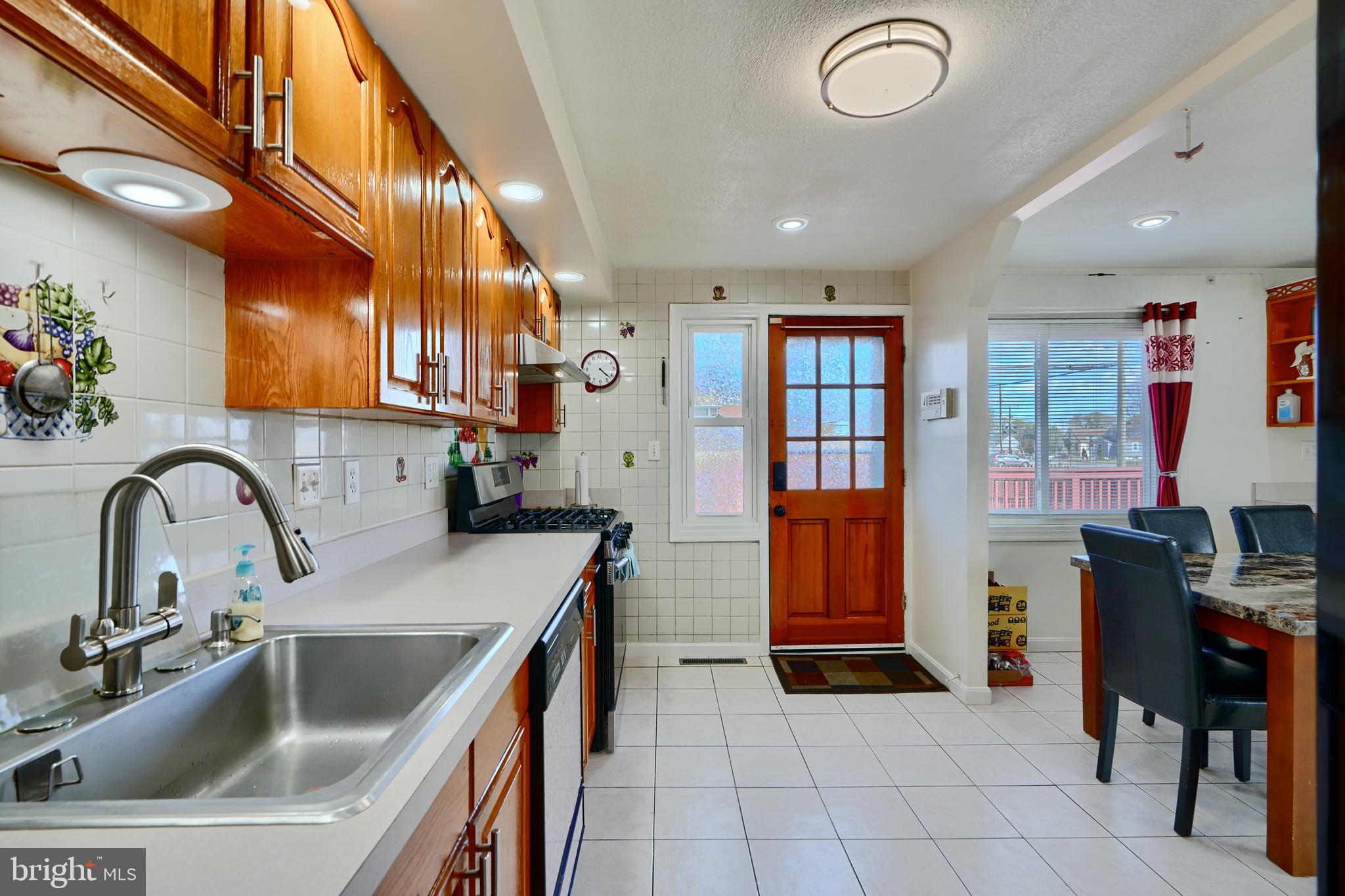 EASTCREST - Residential