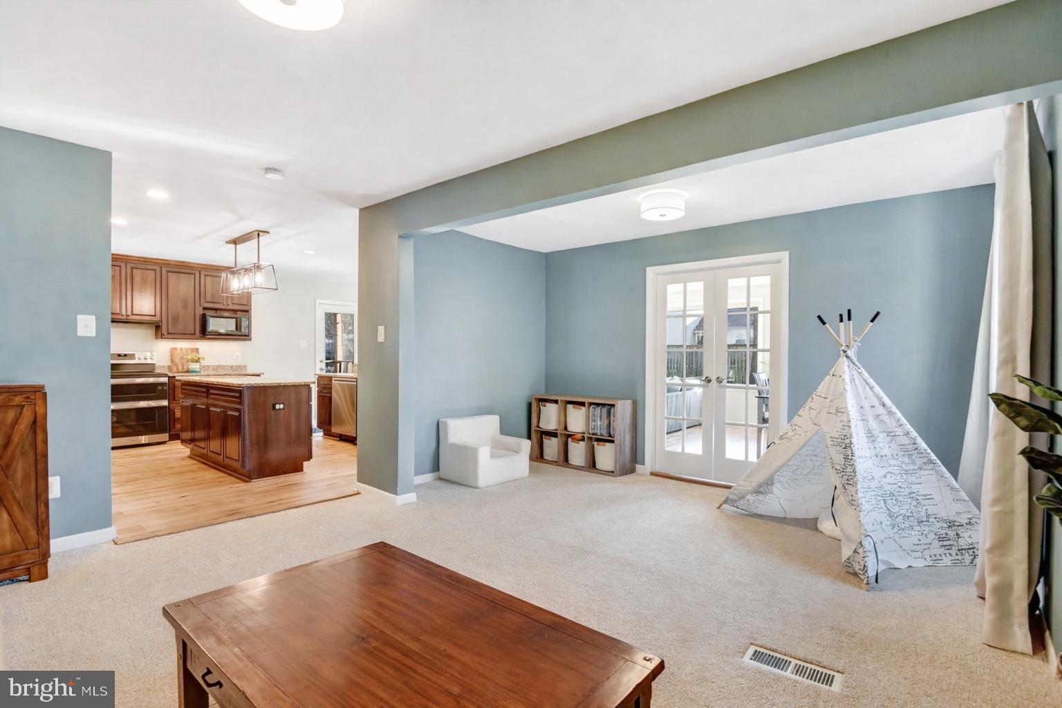 BROOKFIELD - Residential