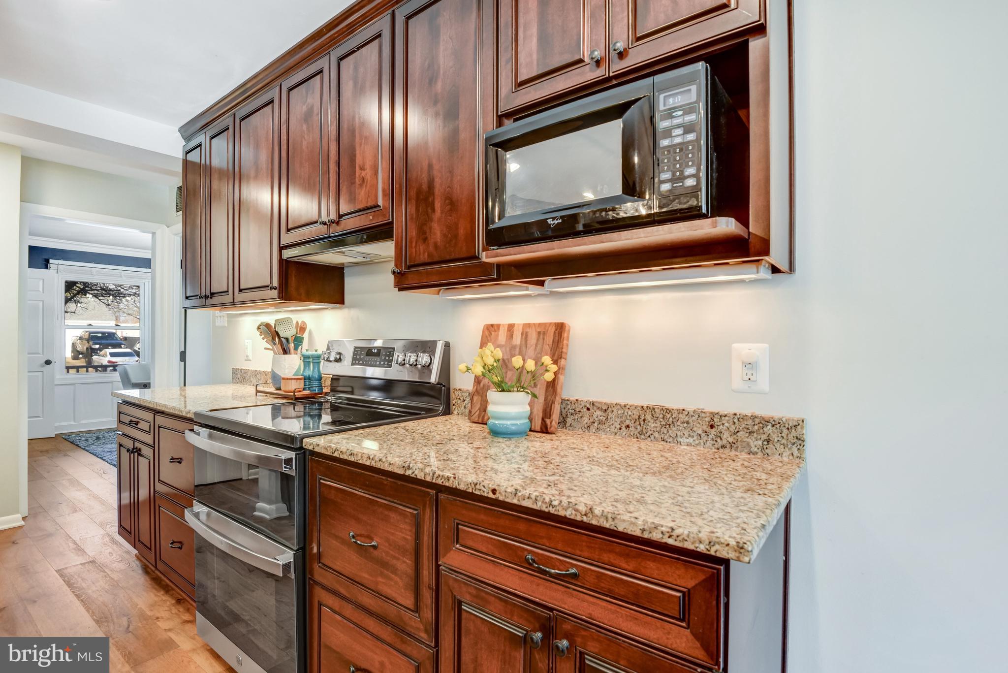 BROOKFIELD - Residential