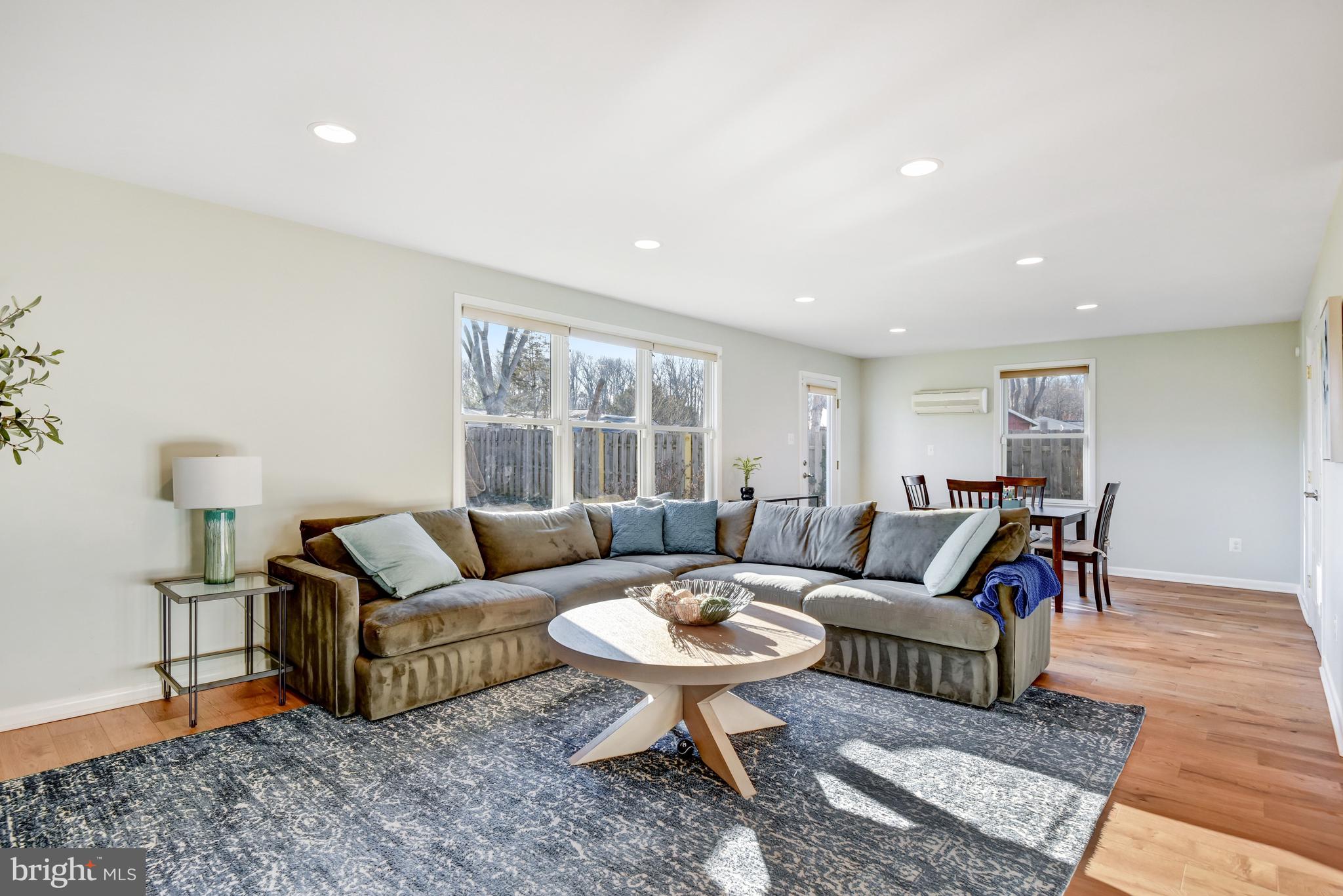 BROOKFIELD - Residential