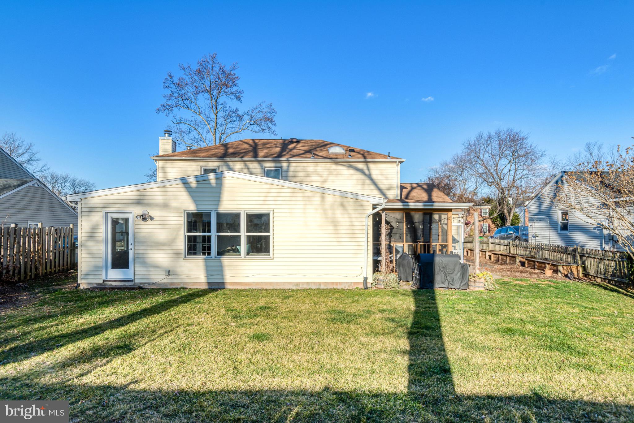 BROOKFIELD - Residential