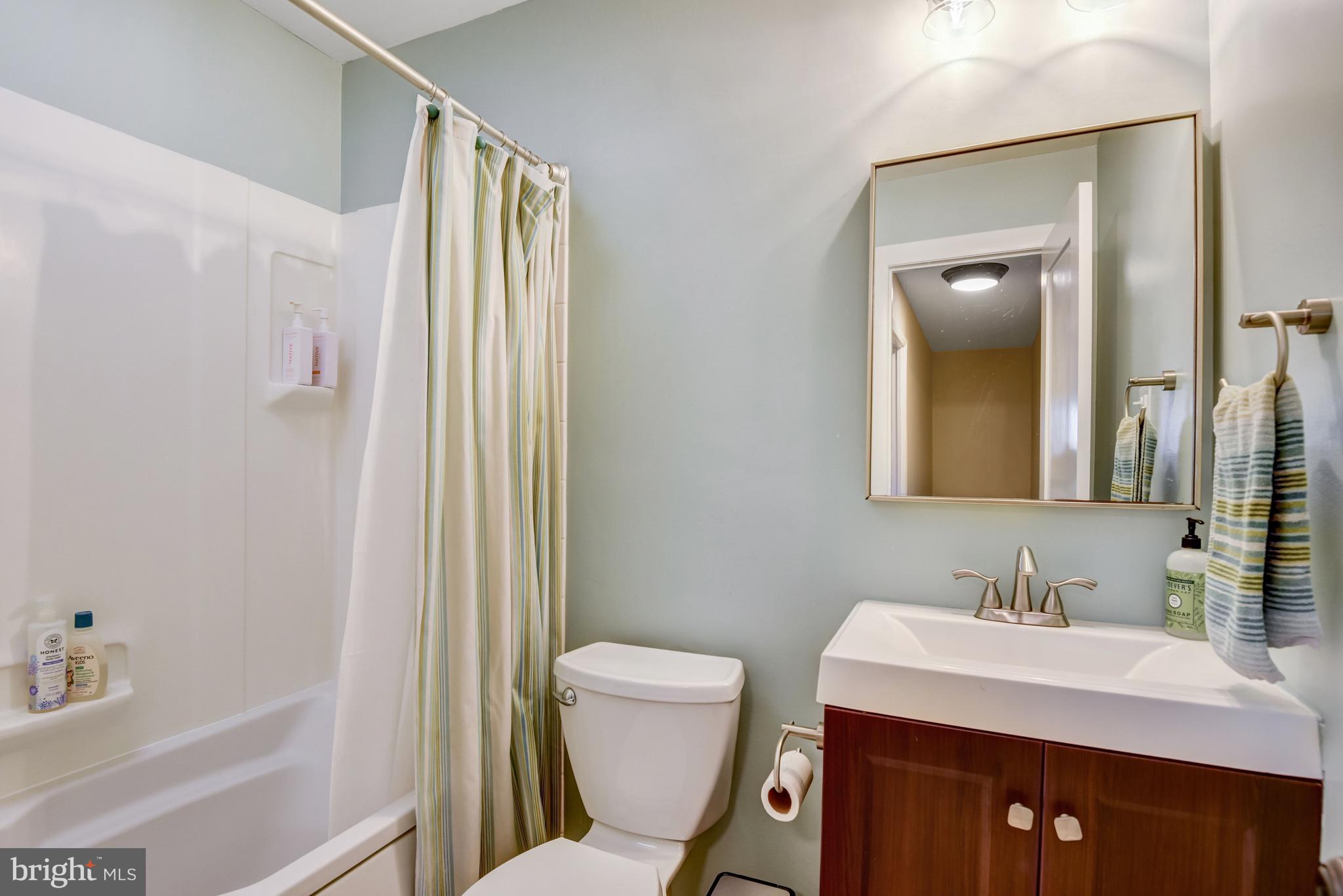 BROOKFIELD - Residential