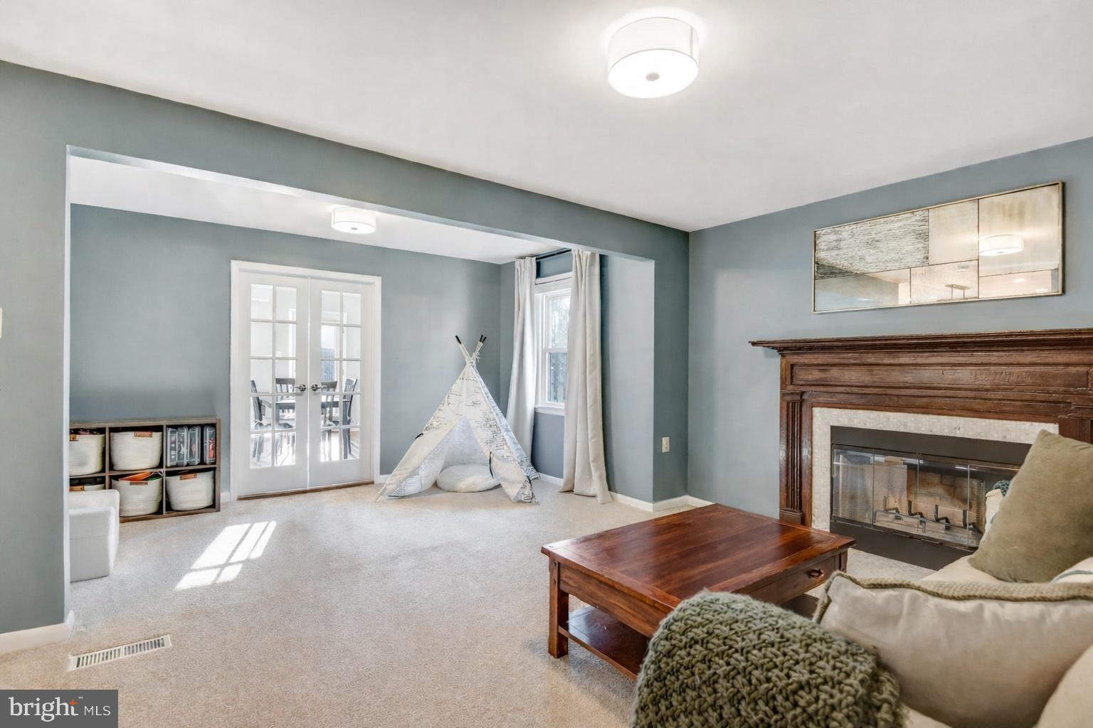 BROOKFIELD - Residential