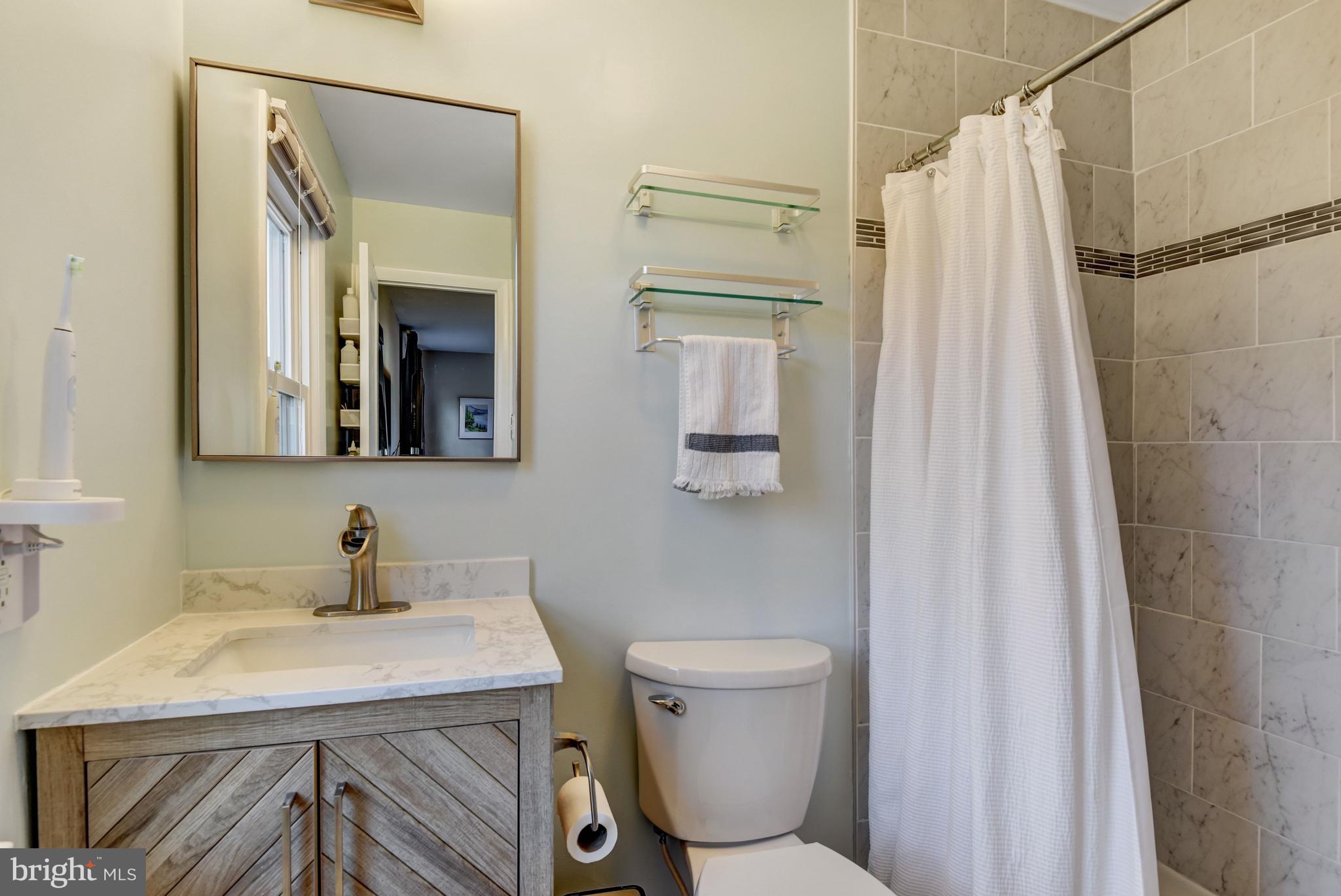 BROOKFIELD - Residential