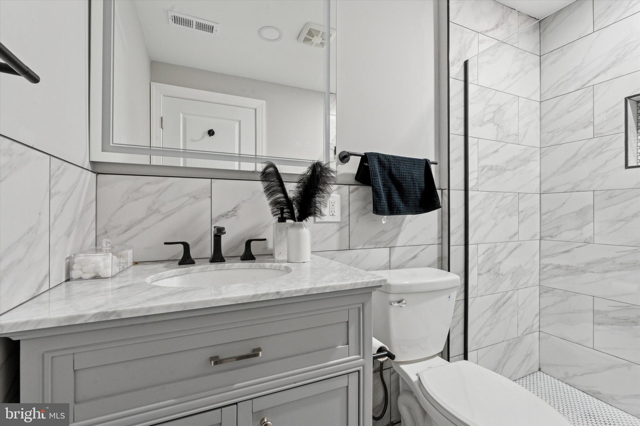 POINT BREEZE - Residential