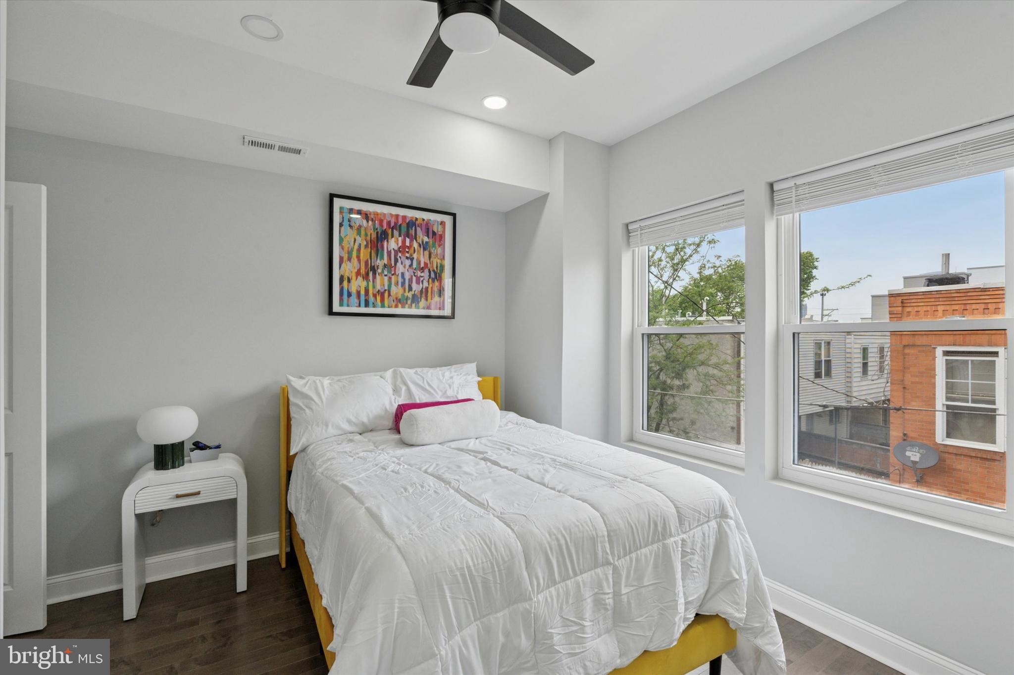 POINT BREEZE - Residential