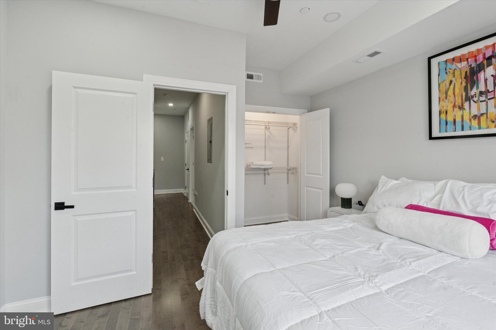 POINT BREEZE - Residential