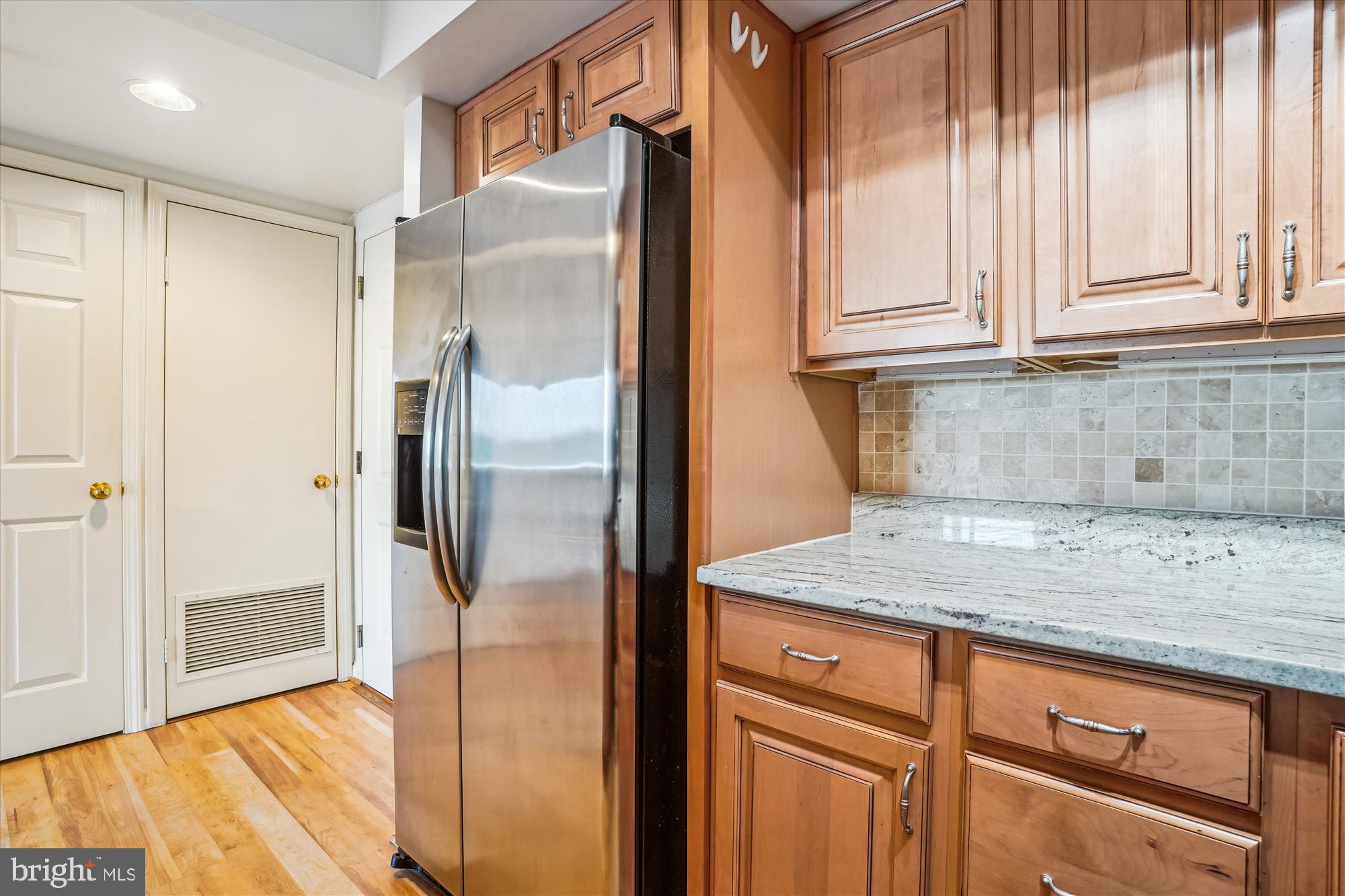 2400 CLARENDON BOULEVARD 511