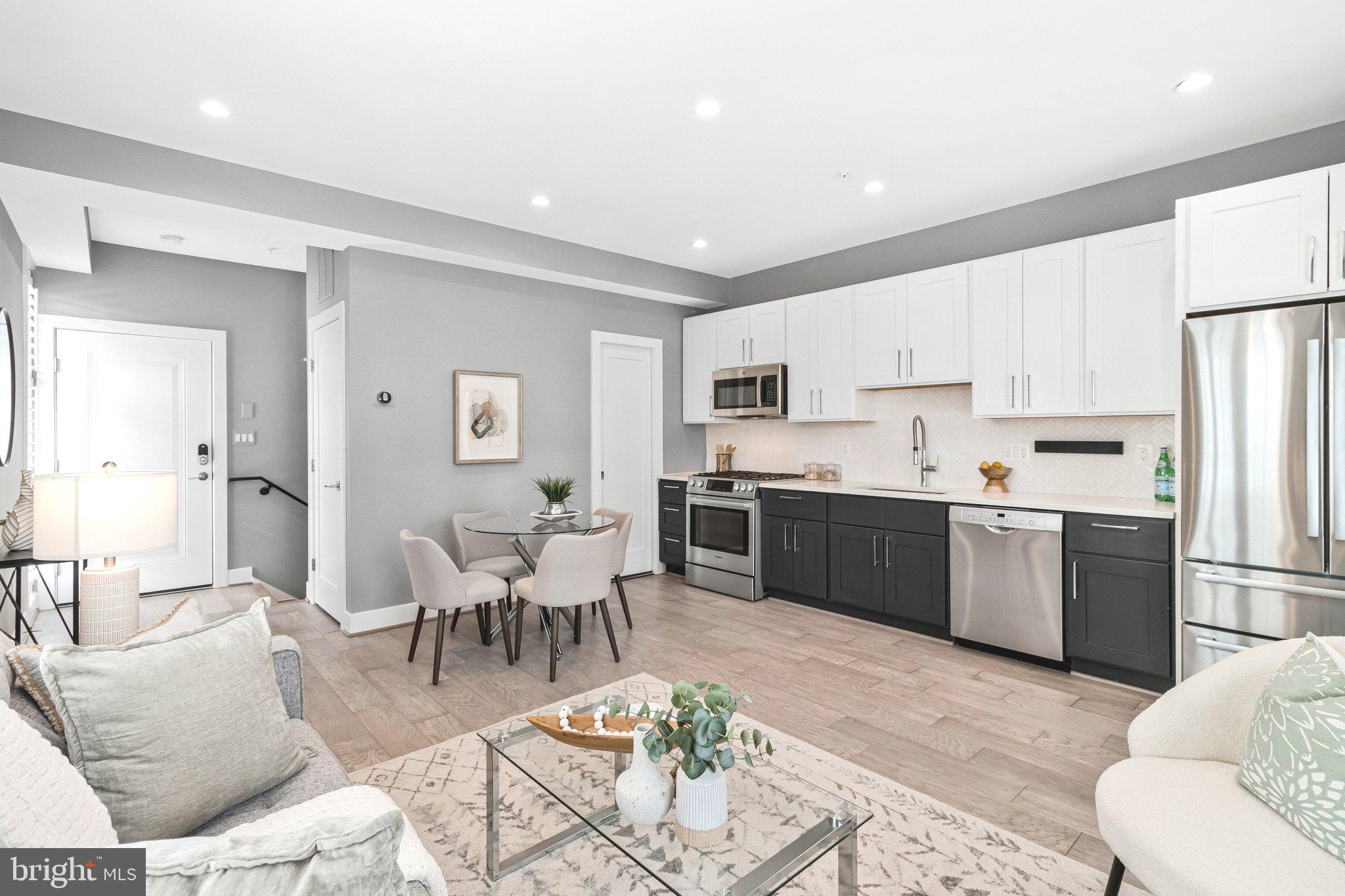 700 16TH STREET NE 2