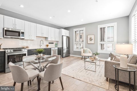 Photo of 700 16th Street NE #2, WASHINGTON, DC 20002 (MLS # DCDC2244418)