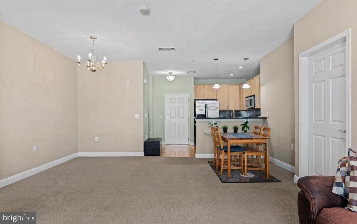 200 W ELM STREET 1207