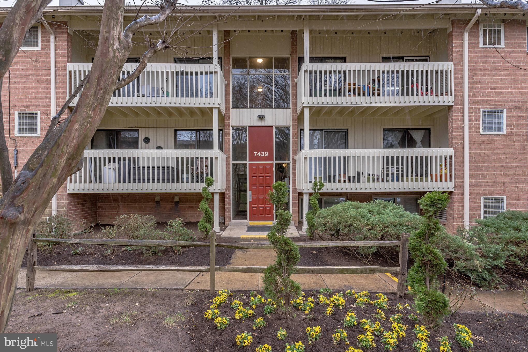 LITTLE RIVER SQUARE - Residential