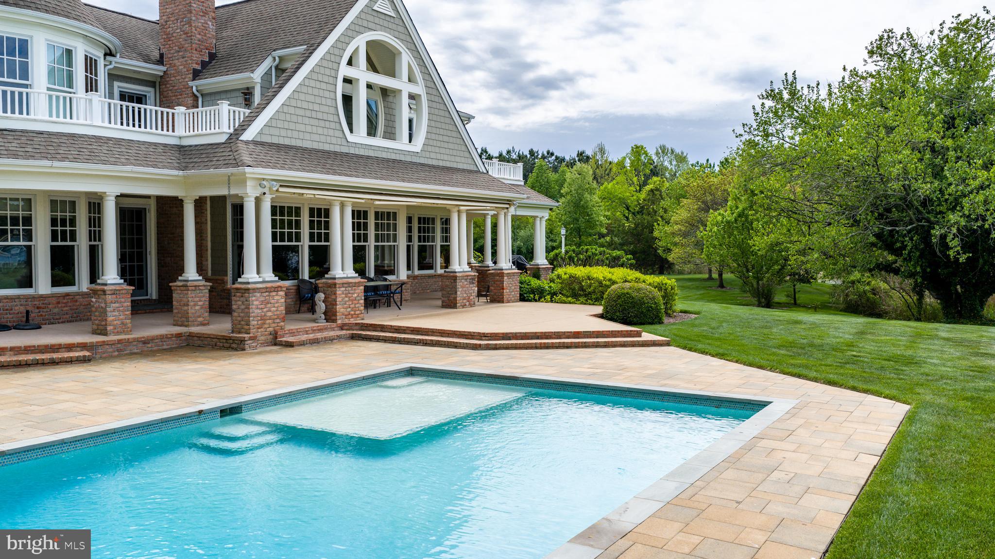 ISLAND CREEK NECK - Residential