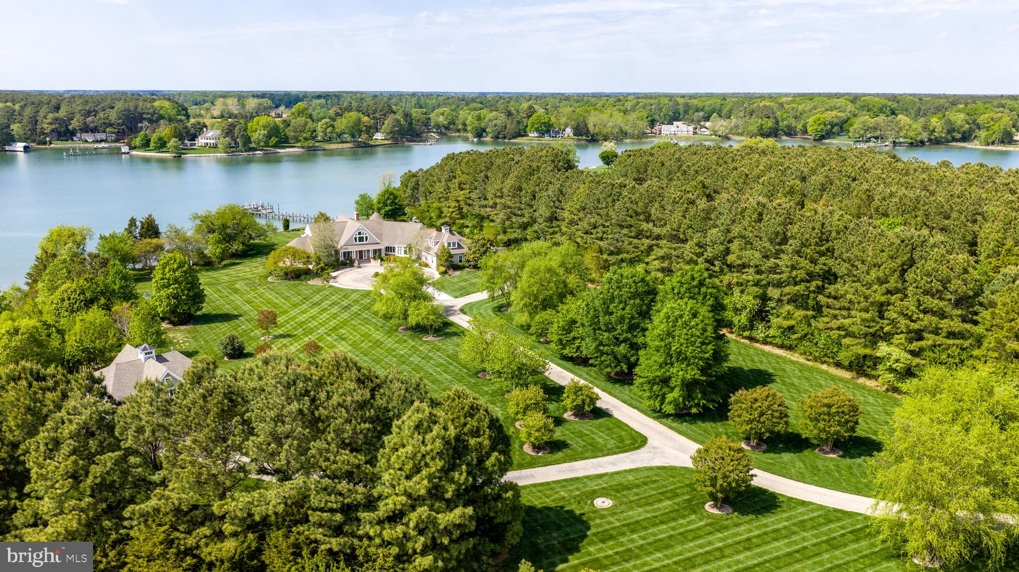 ISLAND CREEK NECK - Residential