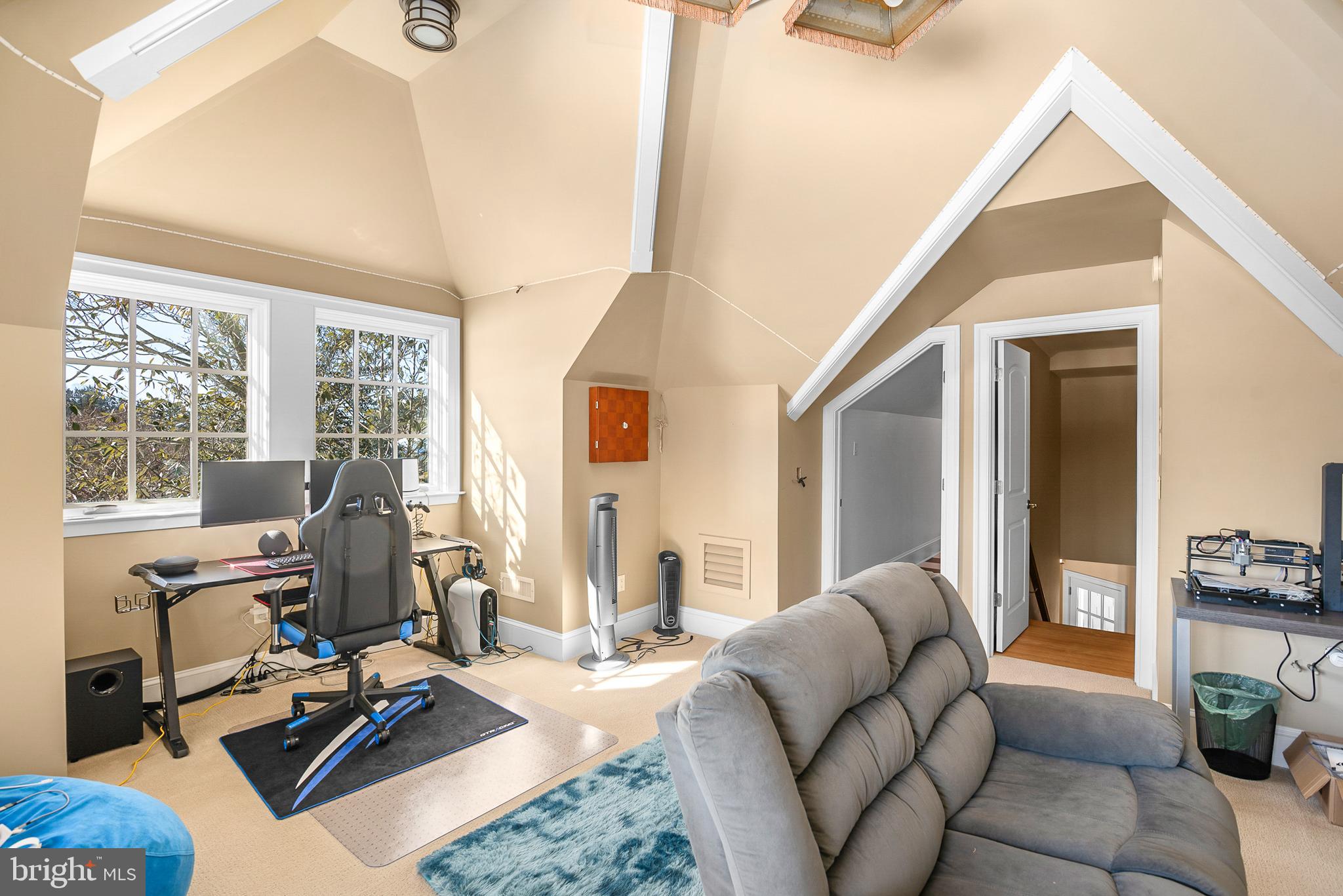 ISLAND CREEK NECK - Residential