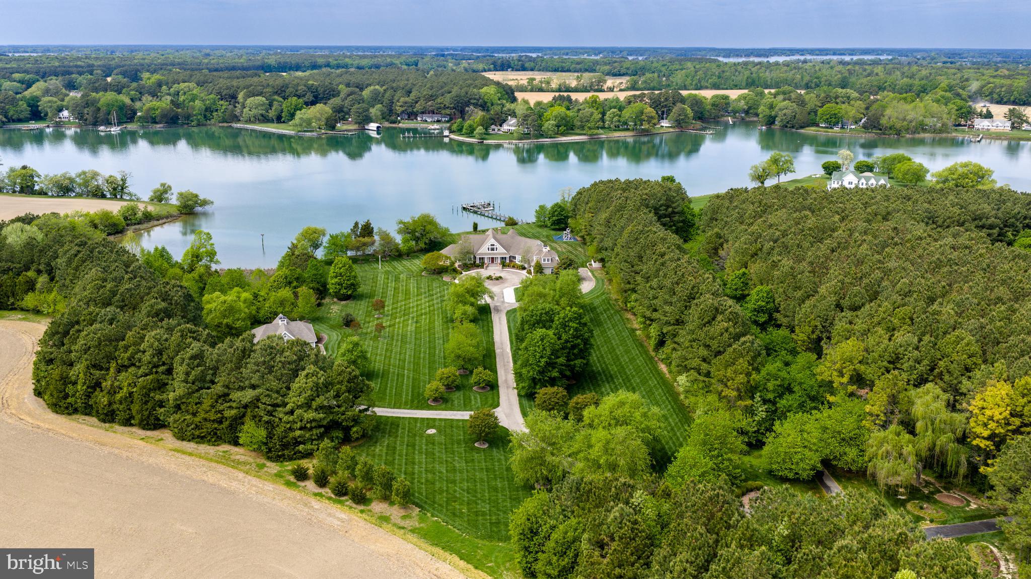 ISLAND CREEK NECK - Residential