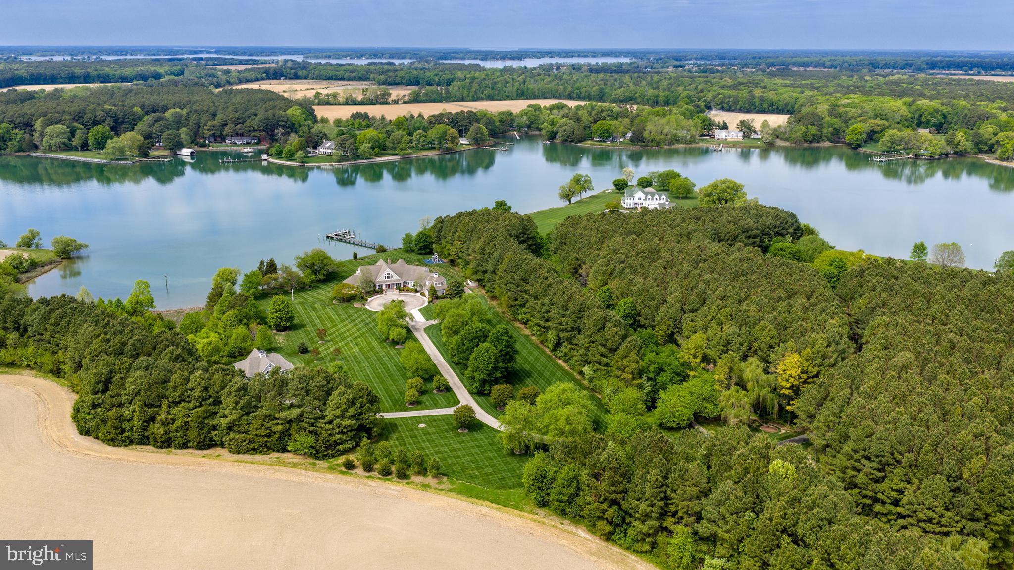 ISLAND CREEK NECK - Residential