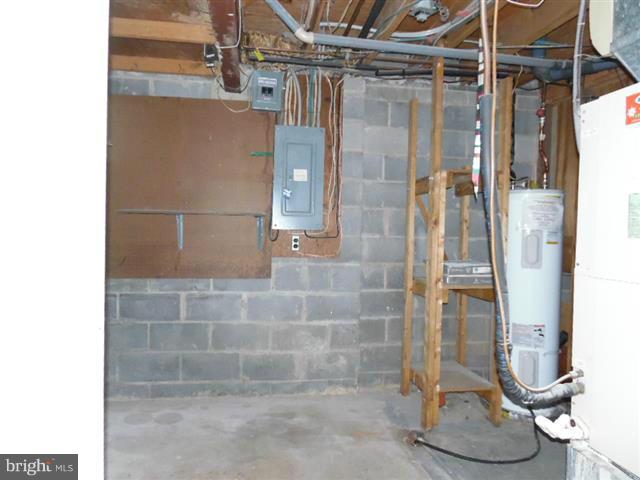 STEDWICK TOWNHOUSES - Residential