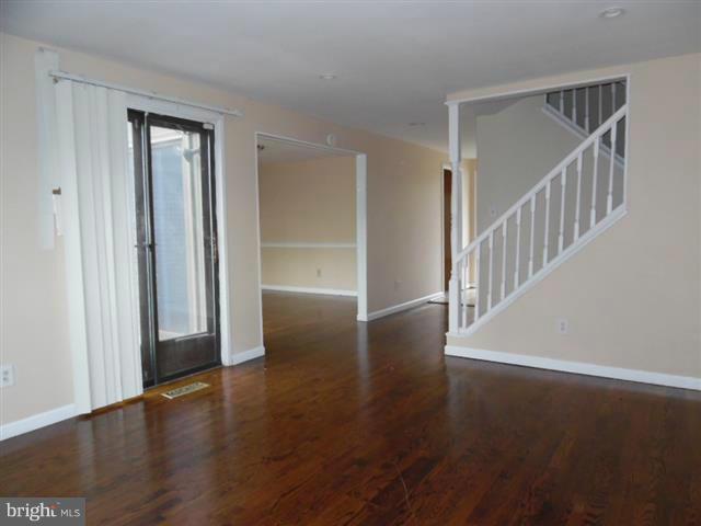 STEDWICK TOWNHOUSES - Residential