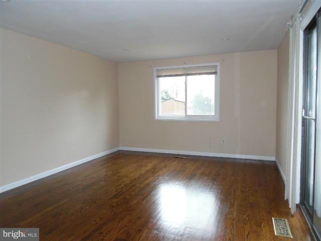 STEDWICK TOWNHOUSES - Residential