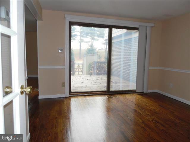 STEDWICK TOWNHOUSES - Residential