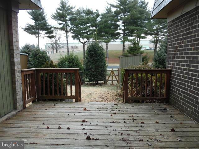 STEDWICK TOWNHOUSES - Residential