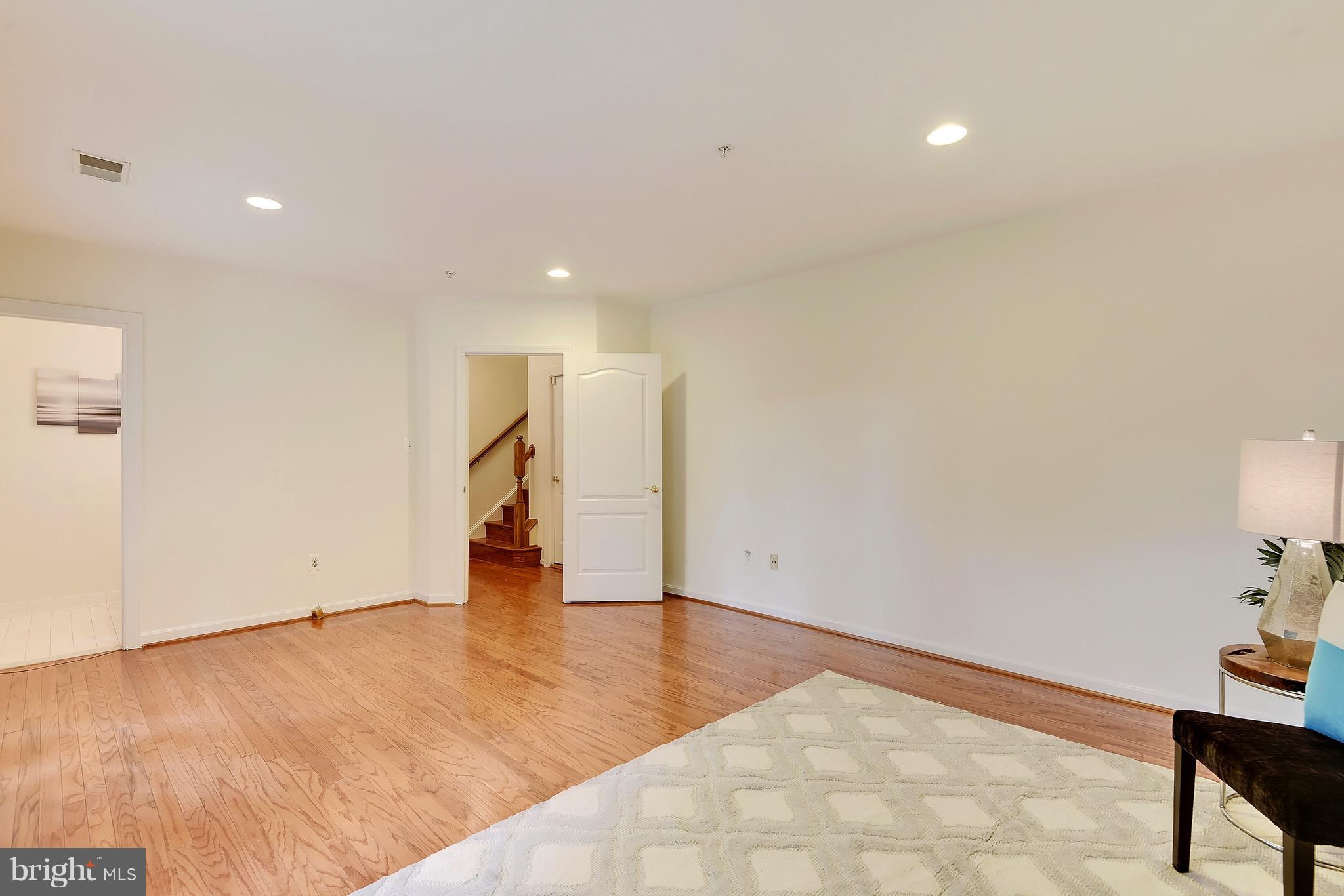 PT ROCKVILLE TWN RES 3 - Residential