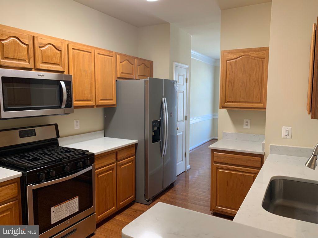 POTOMAC LAKES - Residential Lease