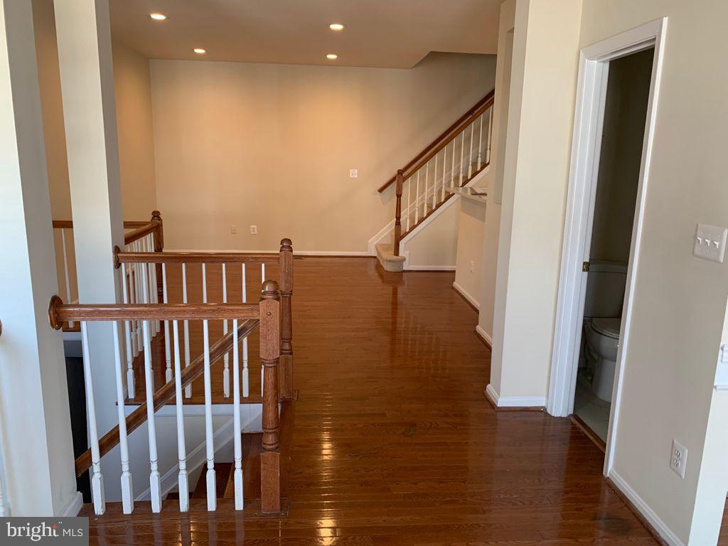 POTOMAC LAKES - Residential Lease