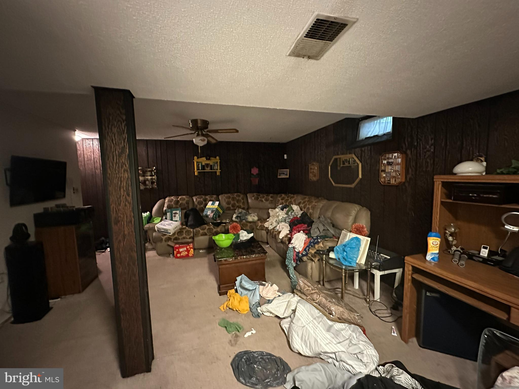 114 PINOAK LANE