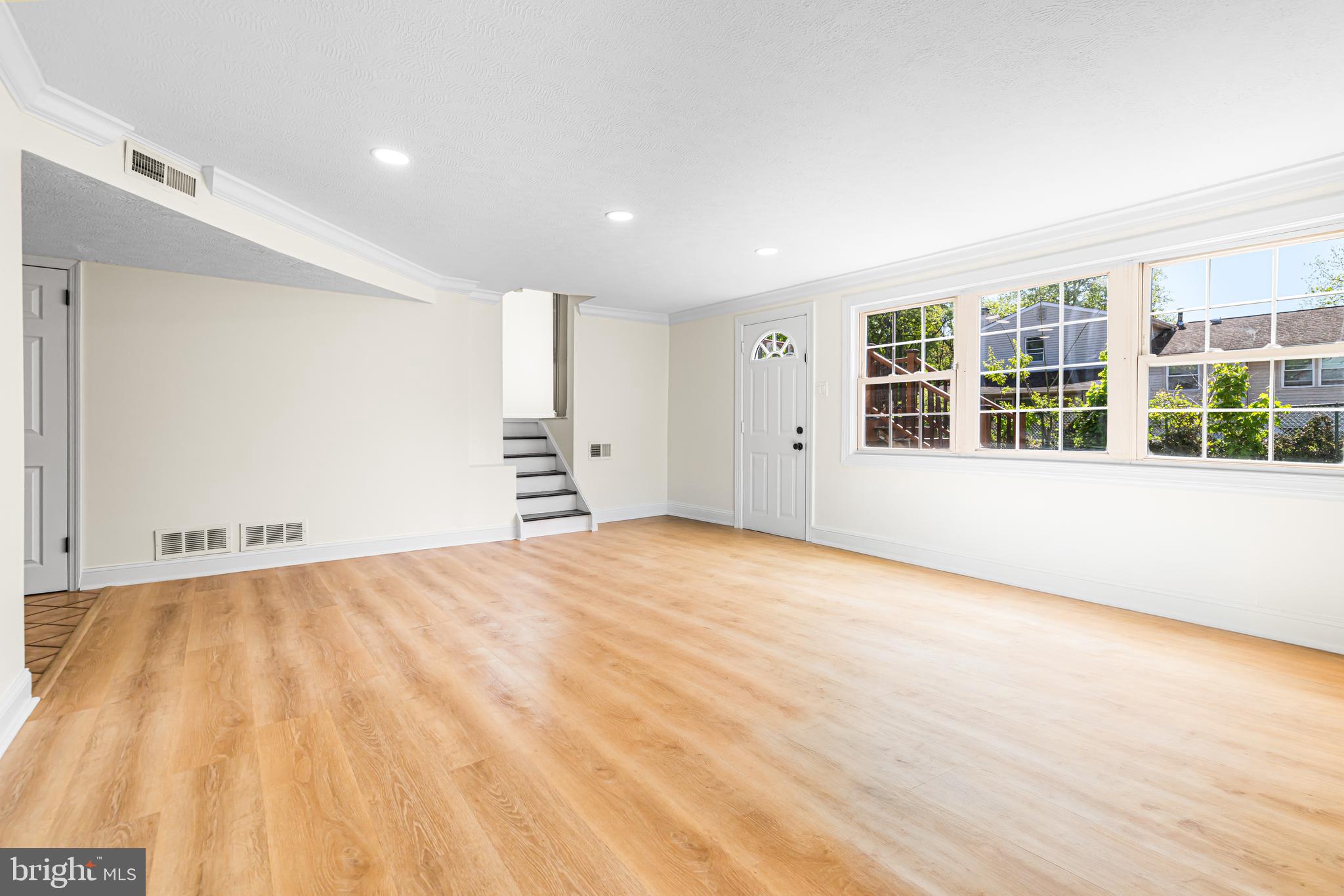 468 WOODHAVEN PLAZA
