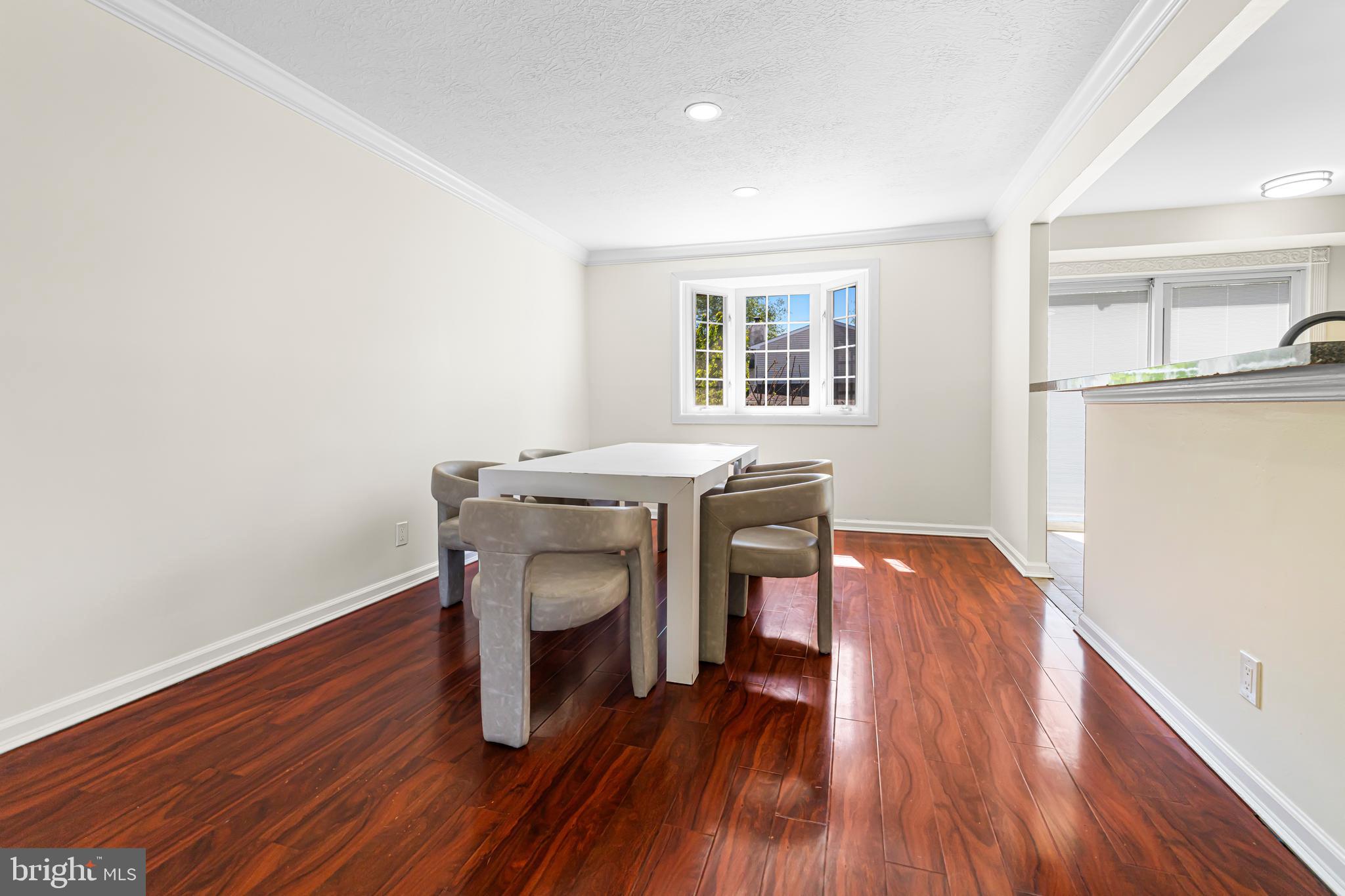 SOMERTON - Residential